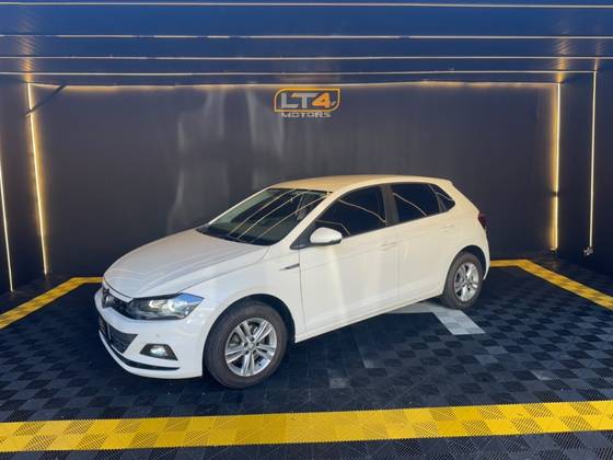 VOLKSWAGEN POLO 1.0 200 TSI COMFORTLINE AUTOMÁTICO VOLKSWAGEN POLO 1.0 200 TSI COMFORTLINE AUTOMÁTICO